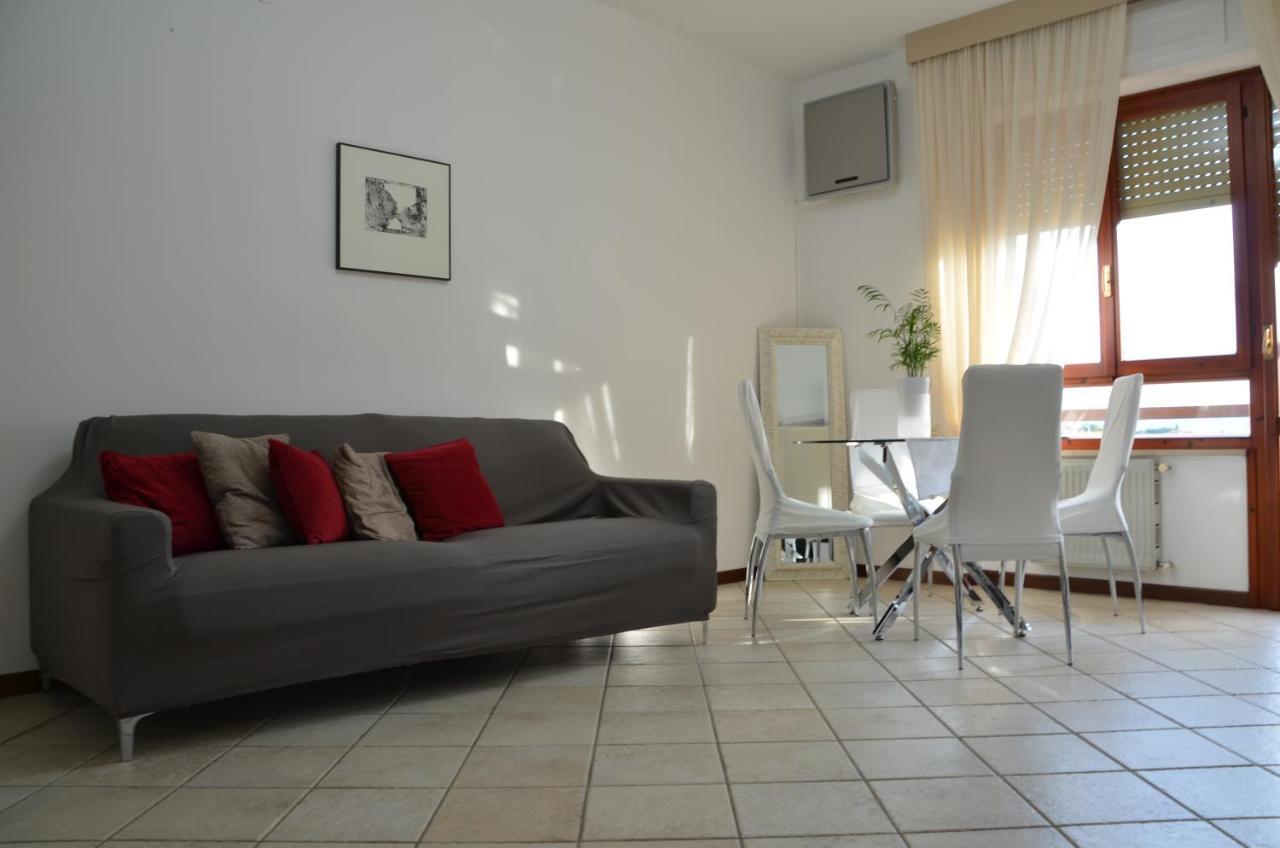 Giusy Monreale Apartment Кальяри Экстерьер фото